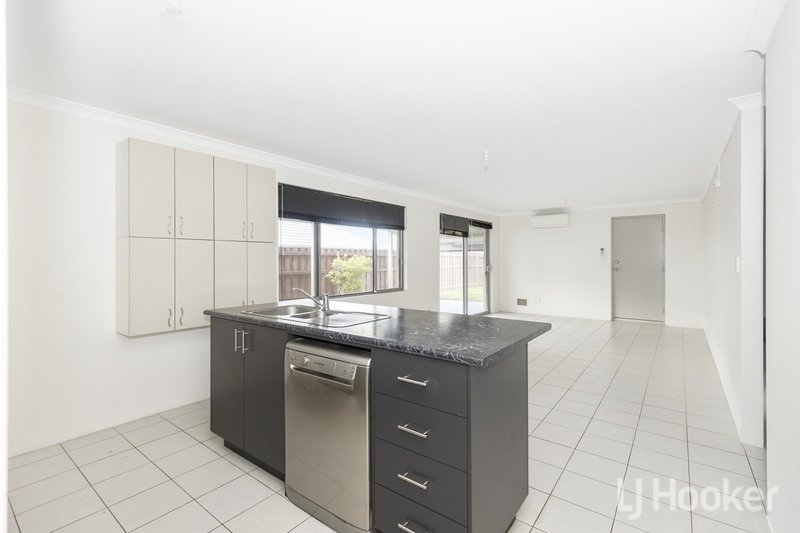 Photo - 7 Hopbush Lane, Yanchep WA 6035 - Image 7