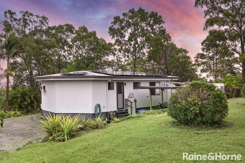 Photo - 7 Hovea Road, Carters Ridge QLD 4563 - Image 11