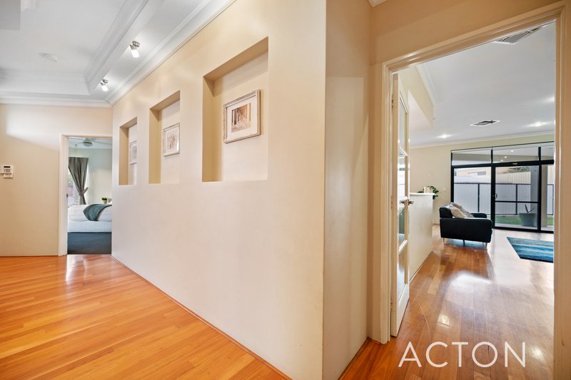 Photo - 7 Howe Street, Beeliar WA 6164 - Image 2