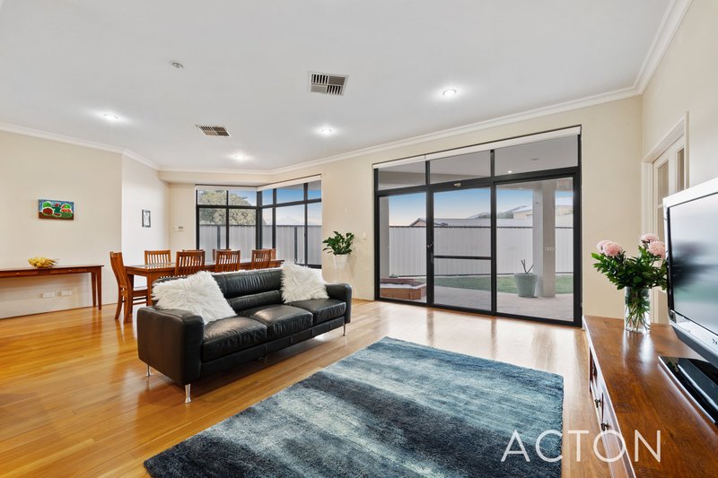 Photo - 7 Howe Street, Beeliar WA 6164 - Image 10