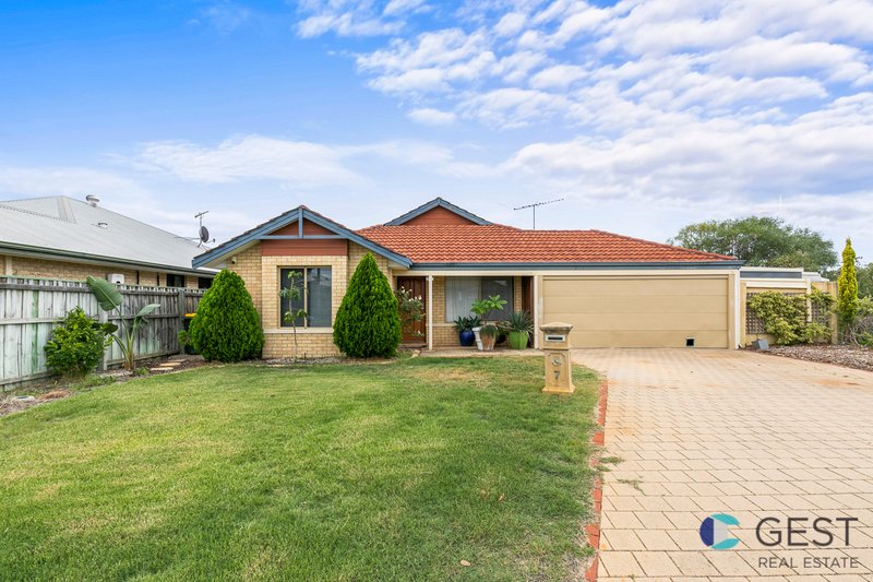 7 Hoyton Close, Ellenbrook WA 6069