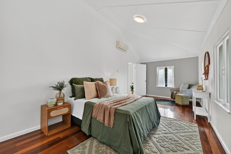 Photo - 7 Hubert Street, South Townsville QLD 4810 - Image 4