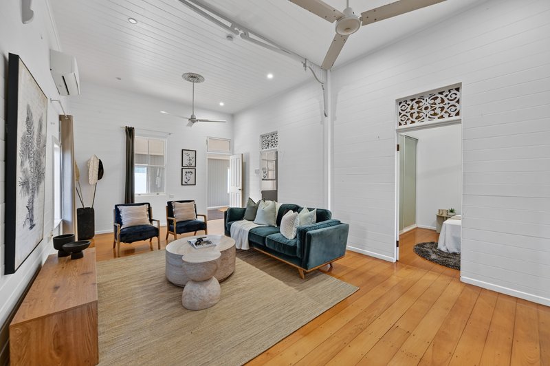 Photo - 7 Hubert Street, South Townsville QLD 4810 - Image 7