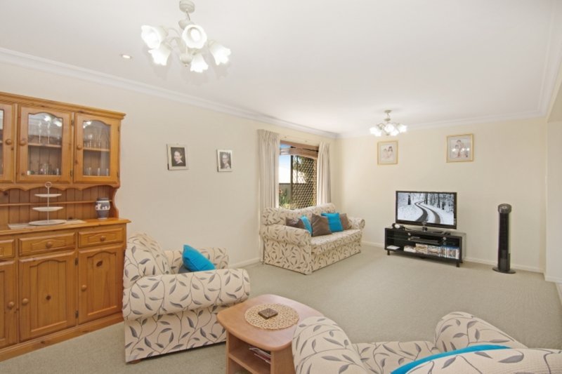 Photo - 7 Hughendon Court, Deception Bay QLD 4508 - Image 6