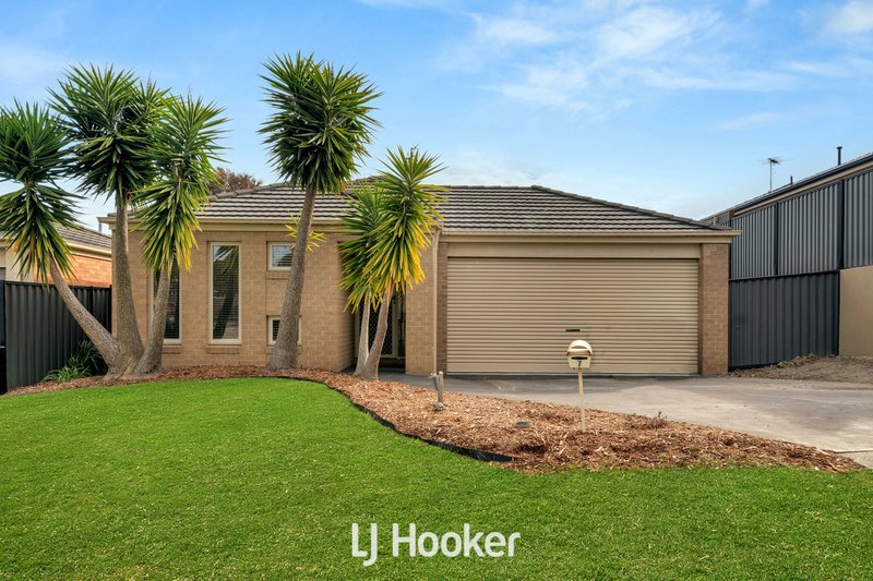 Photo - 7 Huron Parkway, Pakenham VIC 3810 - Image