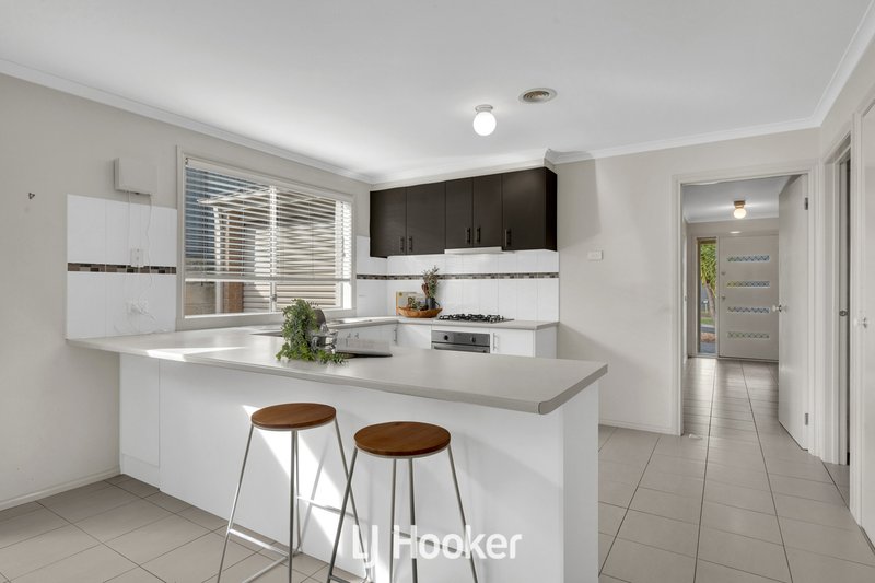 Photo - 7 Huron Parkway, Pakenham VIC 3810 - Image 5