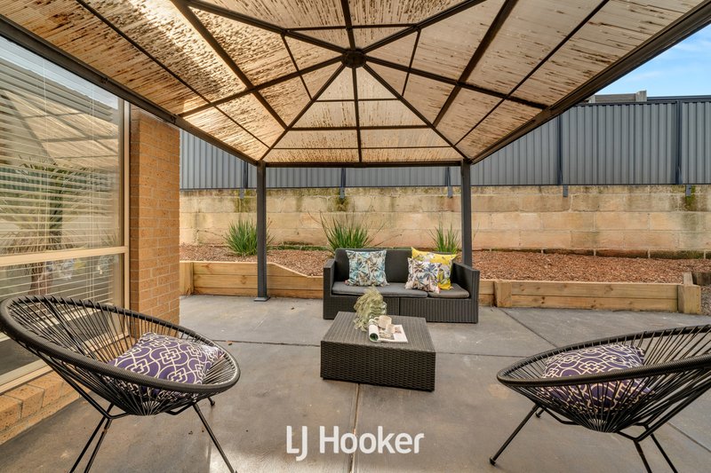 Photo - 7 Huron Parkway, Pakenham VIC 3810 - Image 14