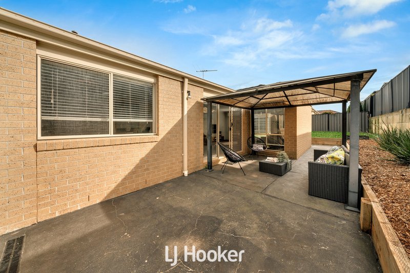 Photo - 7 Huron Parkway, Pakenham VIC 3810 - Image 16