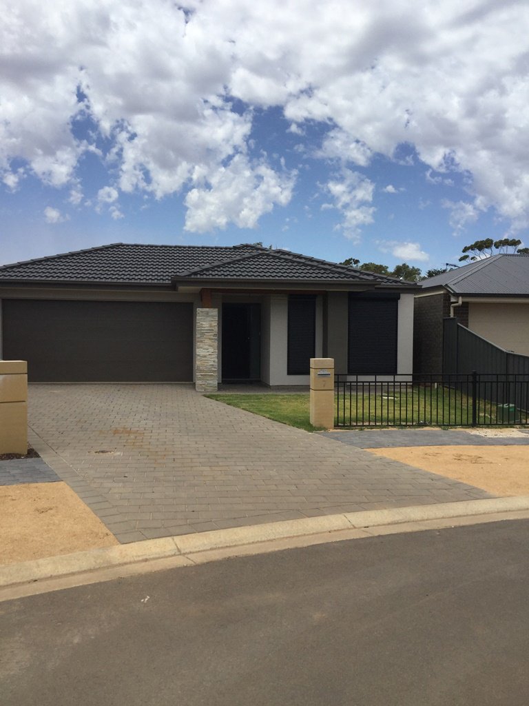 Photo - 7 Huron Street, Andrews Farm SA 5114 - Image 1