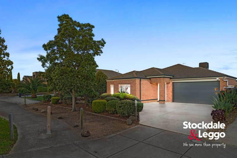 Photo - 7 Hyde Close, Burnside Heights VIC 3023 - Image 22