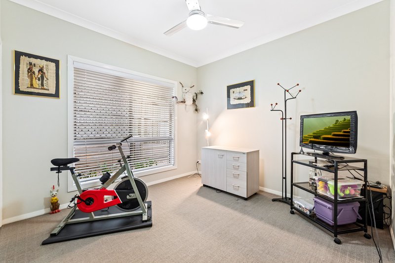 Photo - 7 Ibis Crescent, Highfields QLD 4352 - Image 12