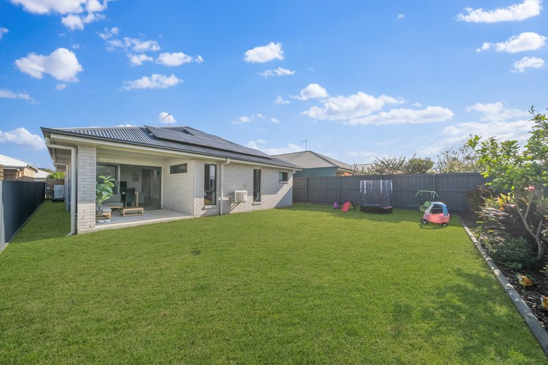 Photo - 7 Icarus Crescent, Burpengary QLD 4505 - Image 16