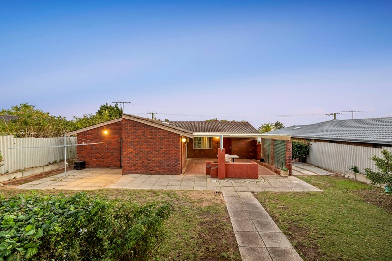 Photo - 7 Idaho Place, Craigie WA 6025 - Image 32