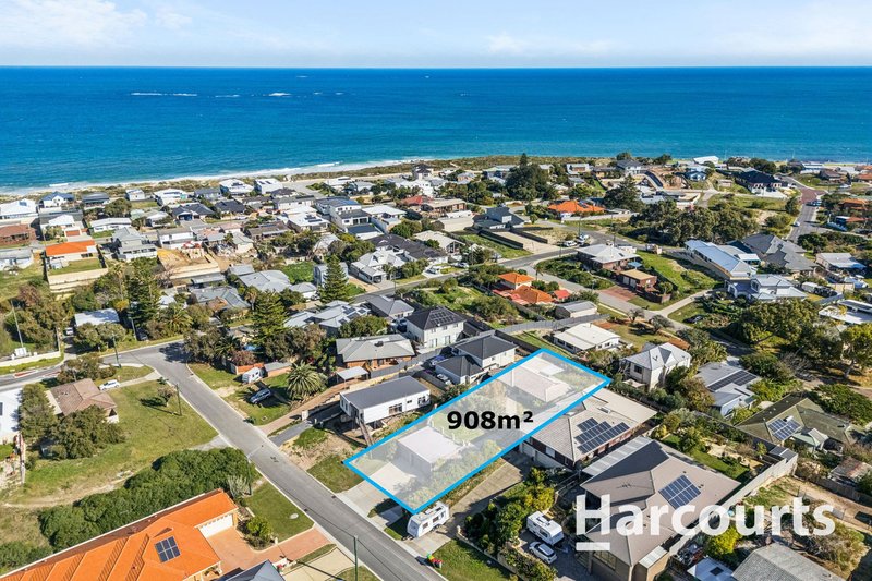 Photo - 7 Ilbery Street, Quinns Rocks WA 6030 - Image 1
