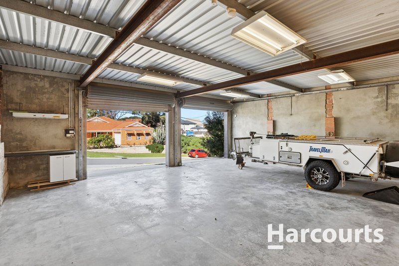 Photo - 7 Ilbery Street, Quinns Rocks WA 6030 - Image 4