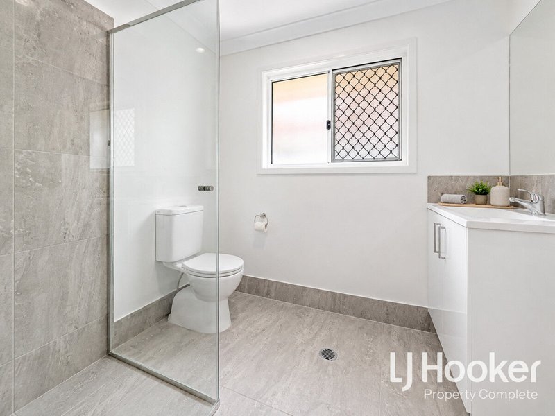 Photo - 7 Illawarra Crescent, Yarrabilba QLD 4207 - Image 5
