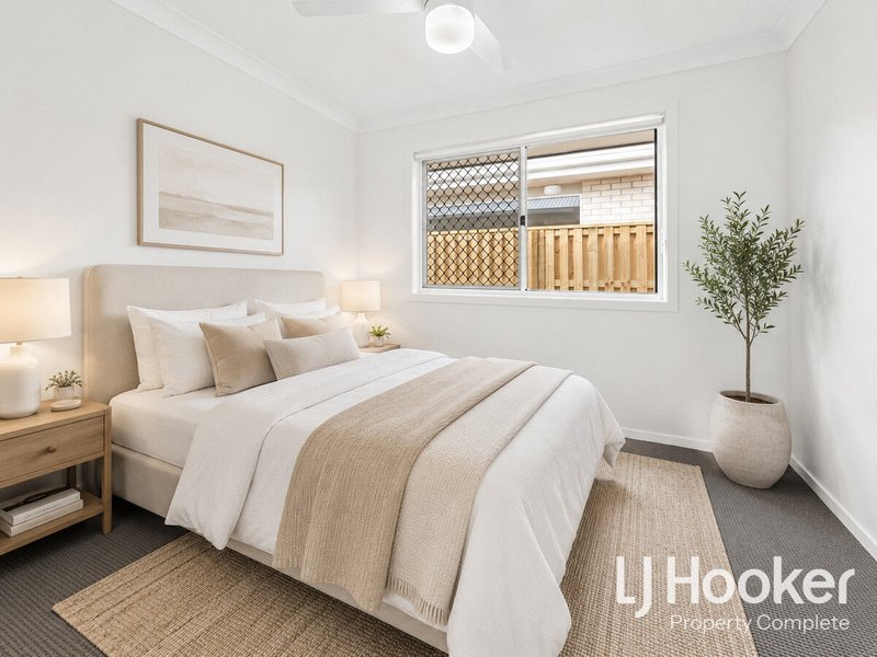 Photo - 7 Illawarra Crescent, Yarrabilba QLD 4207 - Image 7