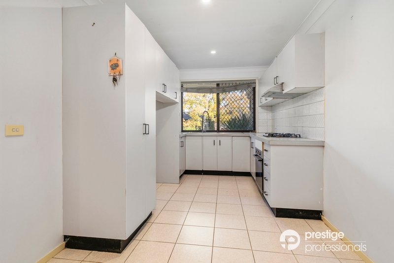 Photo - 7 Implexa Court, Wattle Grove NSW 2173 - Image 5