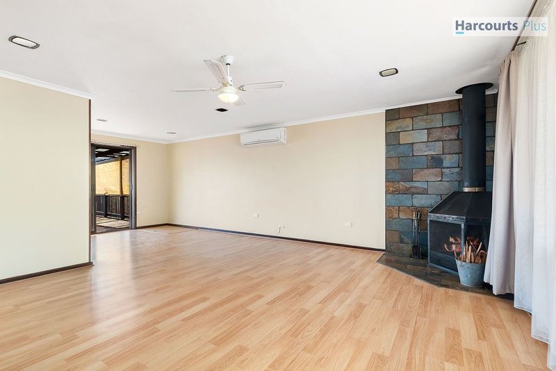 Photo - 7 Ingomar Court, Hallett Cove SA 5158 - Image 5