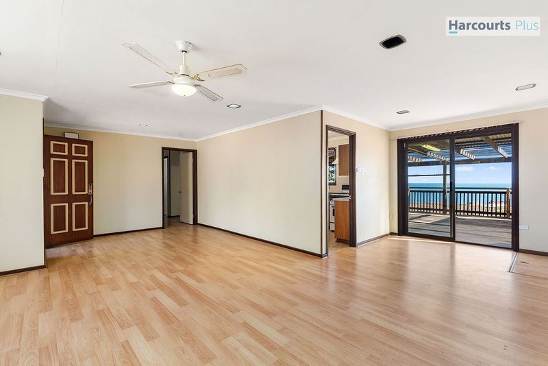 Photo - 7 Ingomar Court, Hallett Cove SA 5158 - Image 6