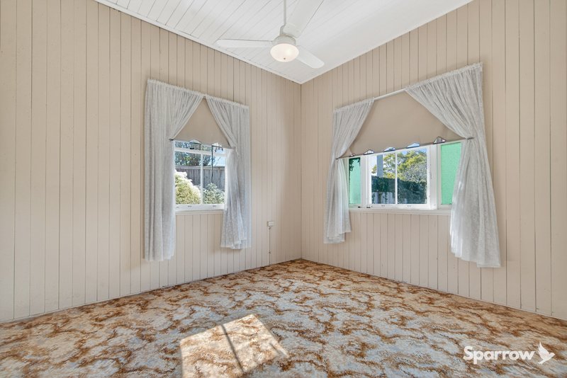 Photo - 7 Instow Street, Yeronga QLD 4104 - Image 8