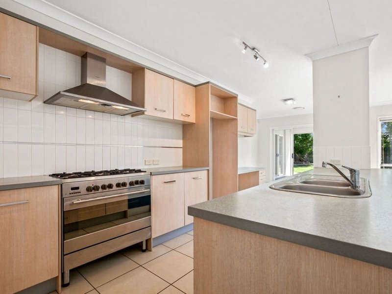 Photo - 7 Inverness Place, Peregian Springs QLD 4573 - Image 4