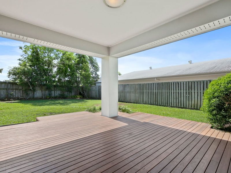 Photo - 7 Inverness Place, Peregian Springs QLD 4573 - Image 7