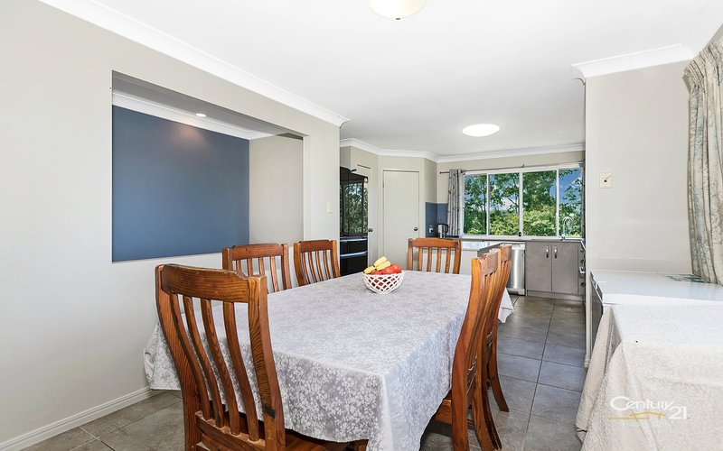 Photo - 7 Inverness Street, Upper Kedron QLD 4055 - Image 4