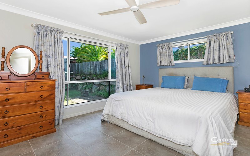 Photo - 7 Inverness Street, Upper Kedron QLD 4055 - Image 6