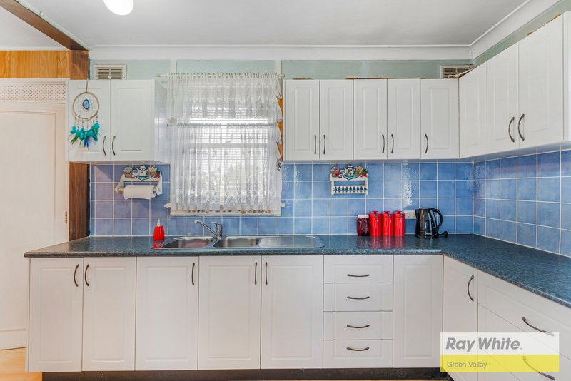 Photo - 7 Isa Place, Cartwright NSW 2168 - Image 5