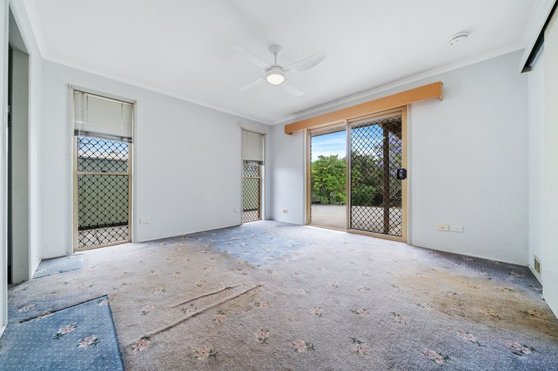 Photo - 7 Ivanhoe Drive, Bethania QLD 4205 - Image 10