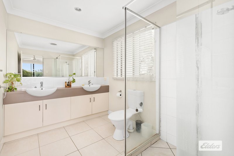 Photo - 7 Ivers Place, Emerald QLD 4720 - Image 12