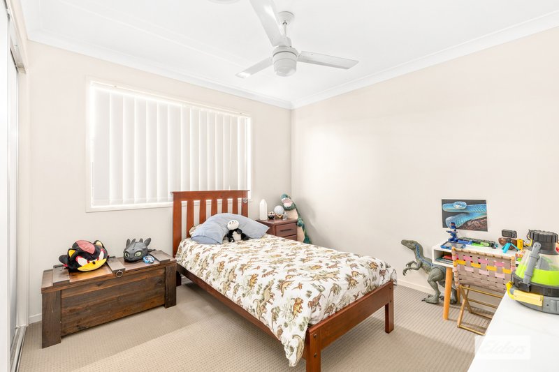 Photo - 7 Ivers Place, Emerald QLD 4720 - Image 14
