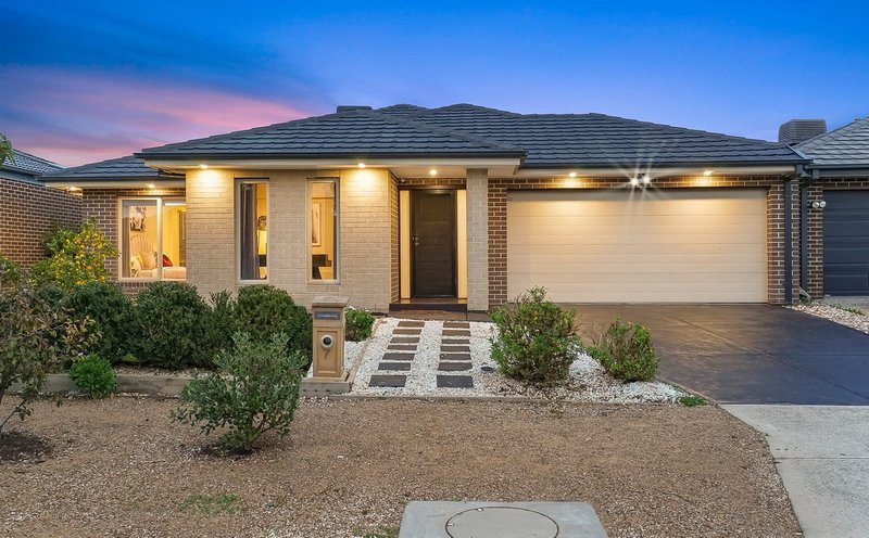 Photo - 7 Jacana Crescent, Williams Landing VIC 3027 - Image 1