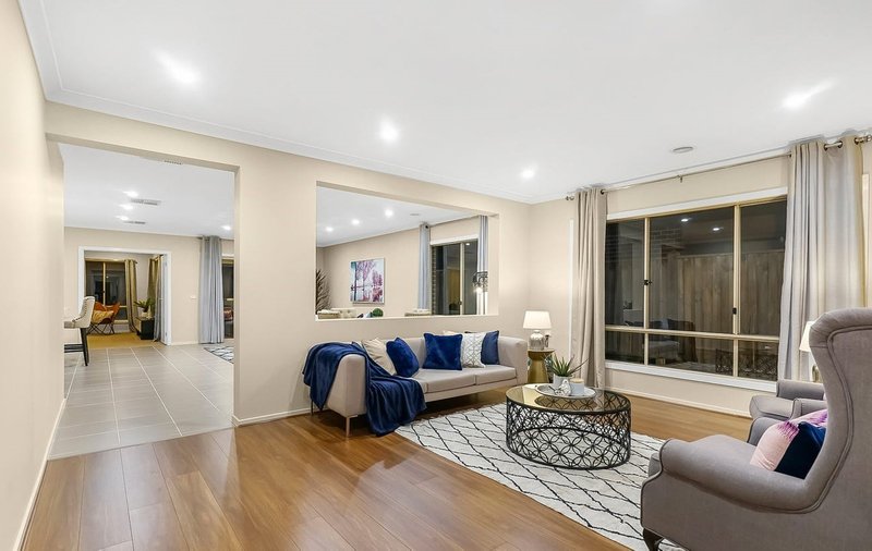 Photo - 7 Jacana Crescent, Williams Landing VIC 3027 - Image 5