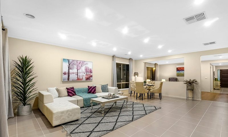 Photo - 7 Jacana Crescent, Williams Landing VIC 3027 - Image 7