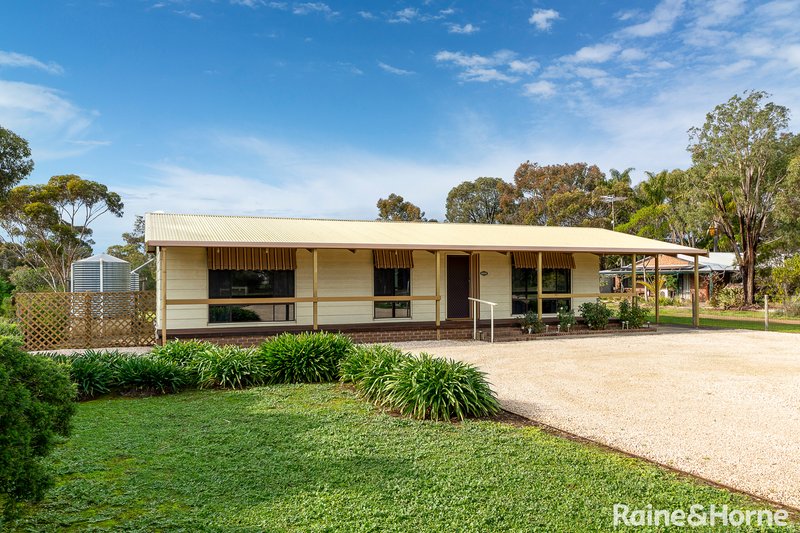 Photo - 7 Jacob Road, Strathalbyn SA 5255 - Image 2