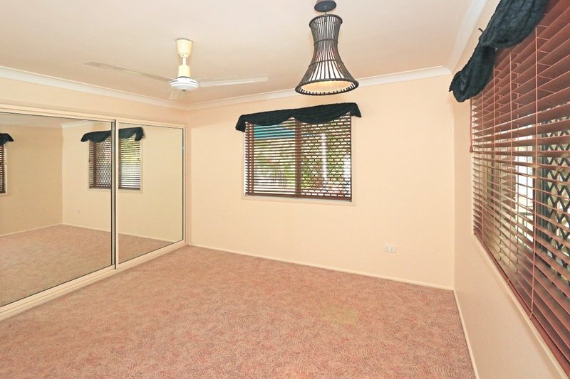 Photo - 7 Jaggard Street, Norman Gardens QLD 4701 - Image 7