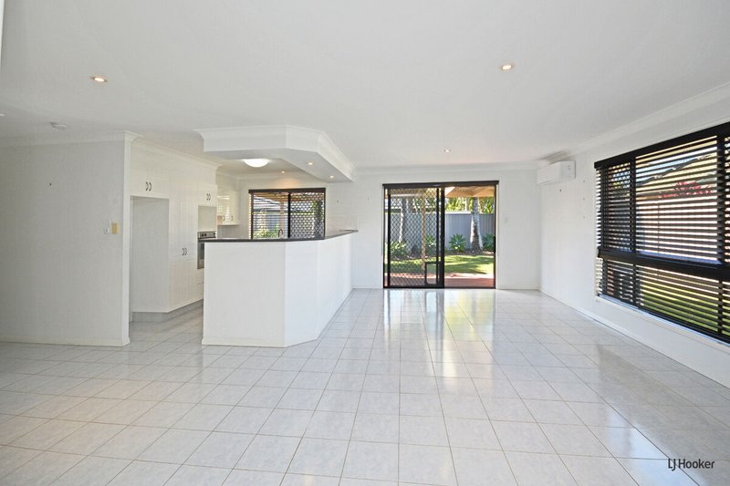 Photo - 7 Jasmine Place, Banora Point NSW 2486 - Image 8