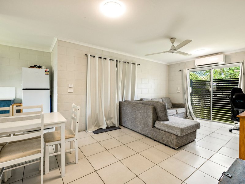 Photo - 7 Jaye Street, Edge Hill QLD 4870 - Image 3