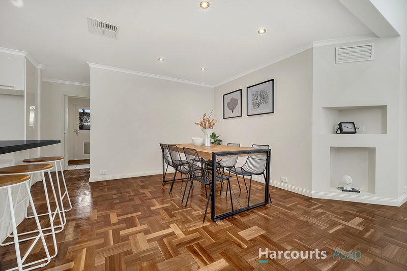 Photo - 7 Jennifer Court, Narre Warren VIC 3805 - Image 4