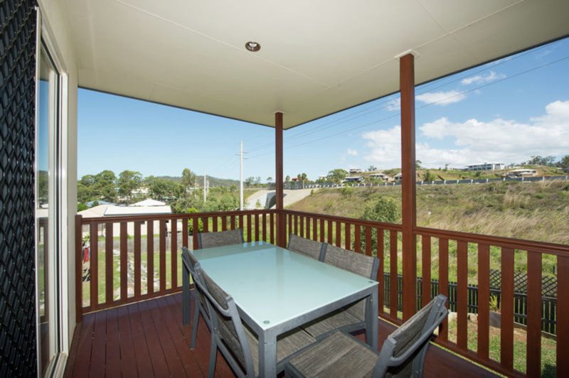 Photo - 7 Jenolan Court, New Auckland QLD 4680 - Image 5