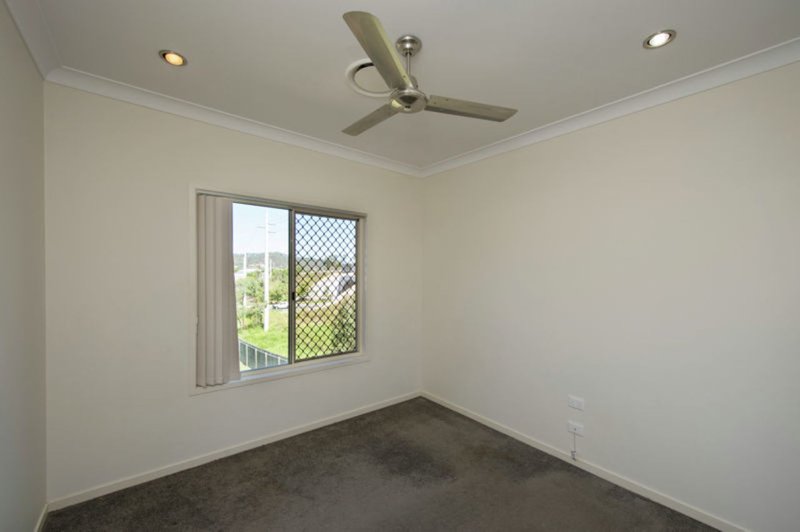 Photo - 7 Jenolan Court, New Auckland QLD 4680 - Image 10