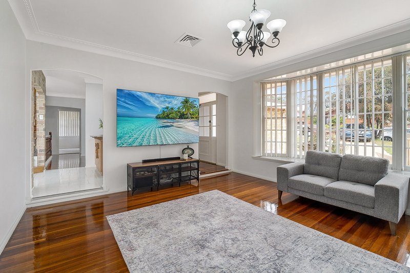 Photo - 7 Jocarm Avenue, Condell Park NSW 2200 - Image 3