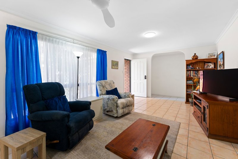 Photo - 7 Jocelyn Parade, Granville QLD 4650 - Image 5