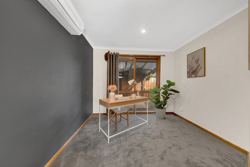 Photo - 7 Jolly Terrace, South Morang VIC 3752 - Image 11