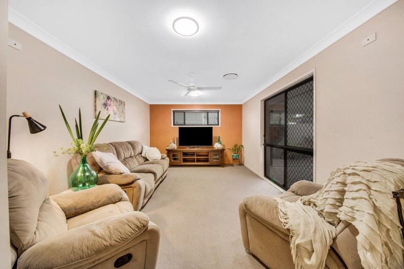 Photo - 7 Jordana Court, New Auckland QLD 4680 - Image 7