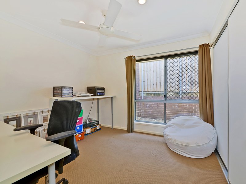 Photo - 7 Jowarra Street, Kallangur QLD 4503 - Image 8