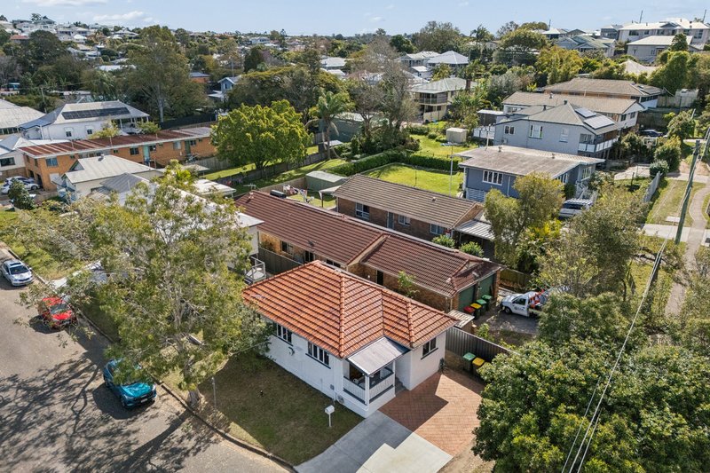 Photo - 7 Julia Street, Wavell Heights QLD 4012 - Image 15