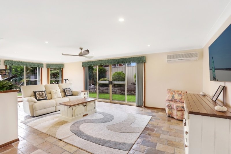 Photo - 7 Jull Place, St Helens Park NSW 2560 - Image 4